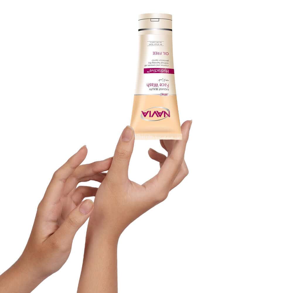 Navia Oil-Free Face Wash